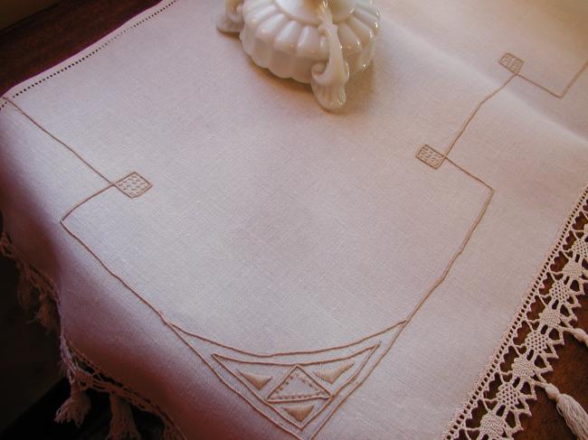 Very lovely Art Déco sideboard top in linen with hand-embroidery and tassles