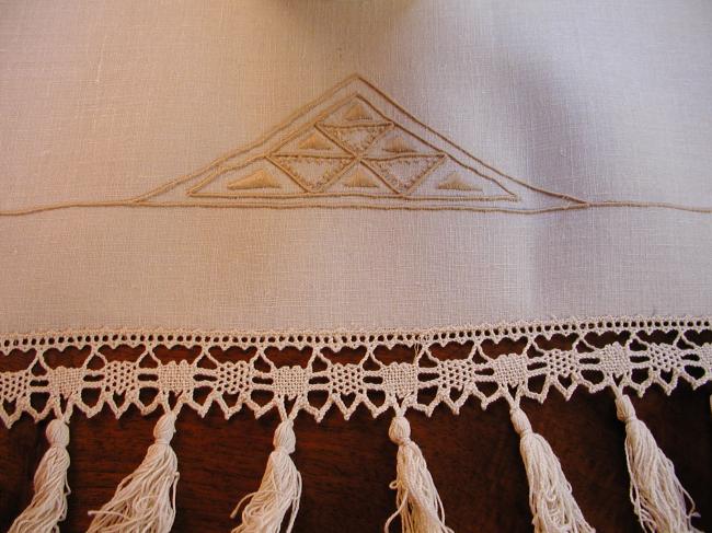 Very lovely Art Déco sideboard top in linen with hand-embroidery and tassles