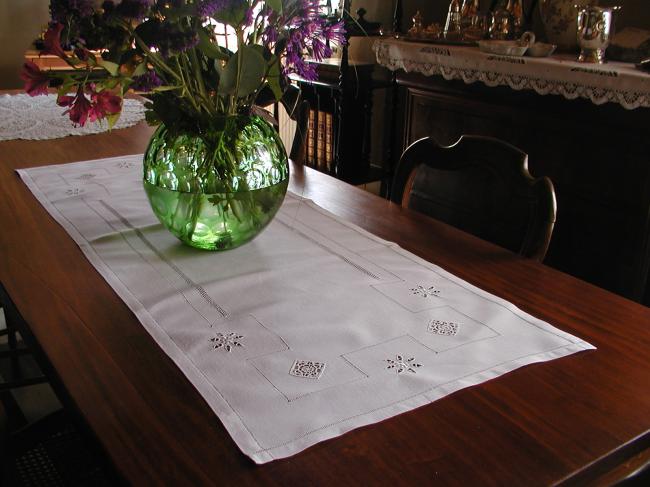 Superb table runner with drawn thread works and Reticella embroidery