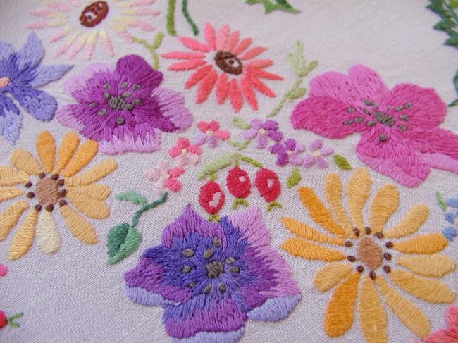 Really breathtaking tablecloth with hand-embroidered flowers