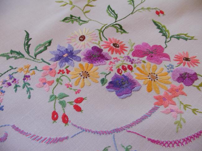 Really breathtaking tablecloth with hand-embroidered flowers