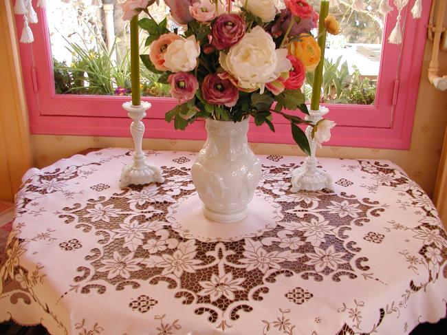 Exceptional  Madeira tablecloth with hand embroidered stylish flowers