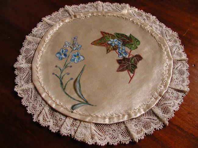 Gorgeous set of 6 round doilies with hand made painted flowers