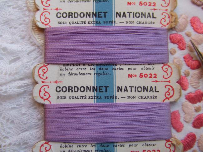 Superbe carte ancienne de soie floche couleur lilas, Cordonnet National