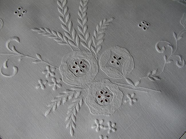 Charming puppies and wheat embroidered tablecloth