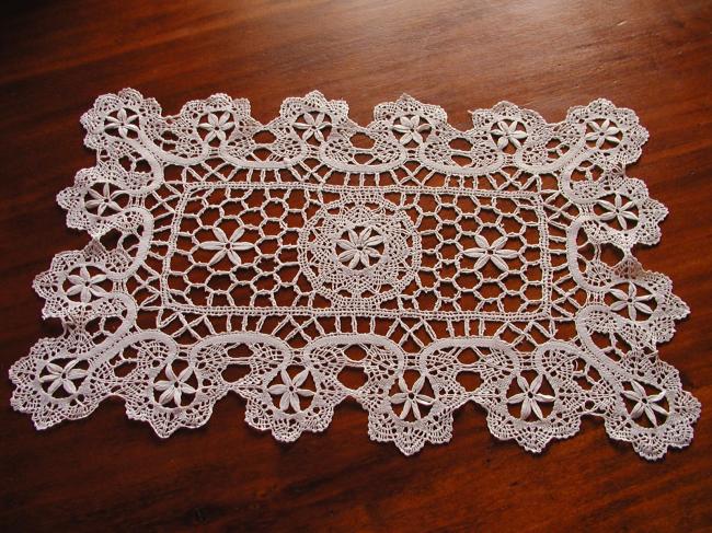 Lovely  Cluny bobbin lace oblong tray dresser