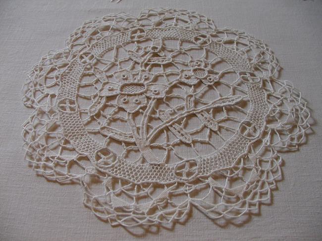 Gorgeous sample of Venezia needle lace round doily