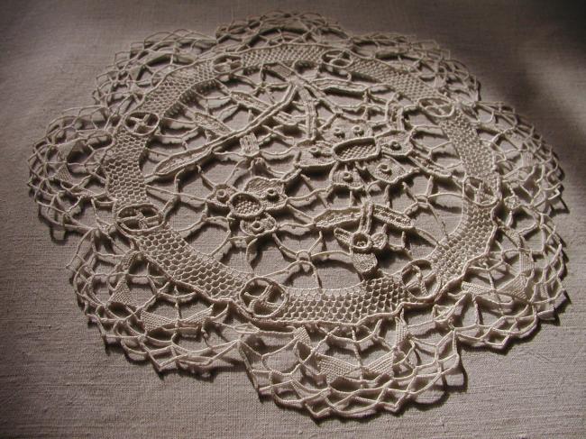 Gorgeous sample of Venezia needle lace round doily