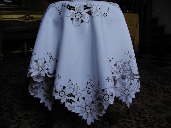 Superb Madeira tablecloth with embroidered peony flowers