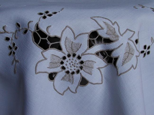 Superb Madeira tablecloth with embroidered peony flowers