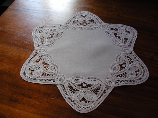 So cute  star doily with Bruges lace