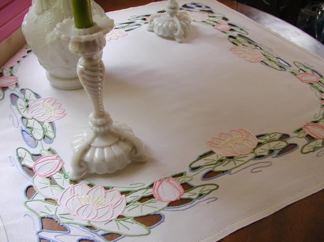 Lovely tablecloth with hand-embroidered Richelieu waterlilies