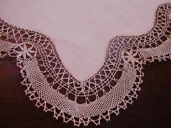 So pretty Cluny lace inserts tablecloth