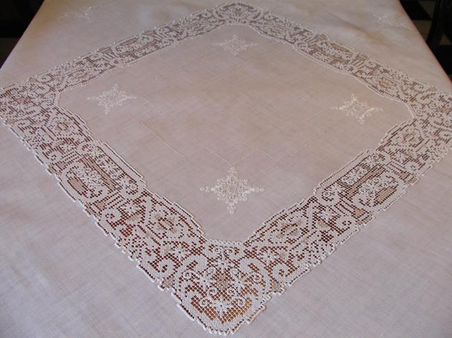 Superb linen tablecloth with inserts of Hardanger and Filet lace