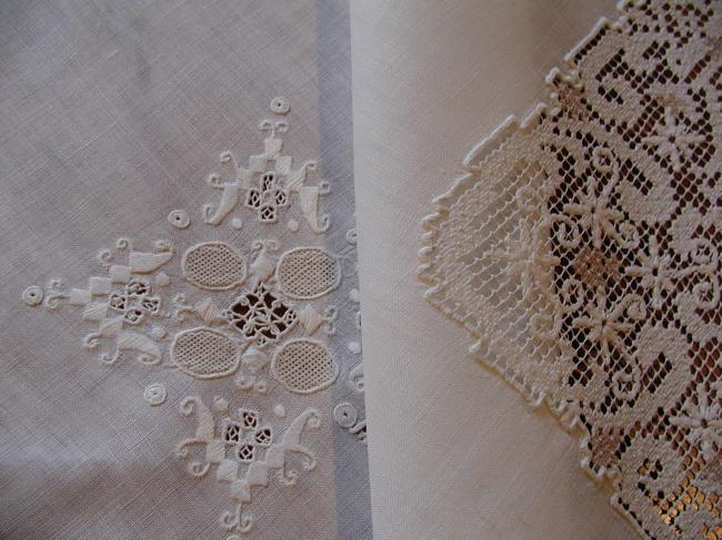 Superb linen tablecloth with inserts of Hardanger and Filet lace