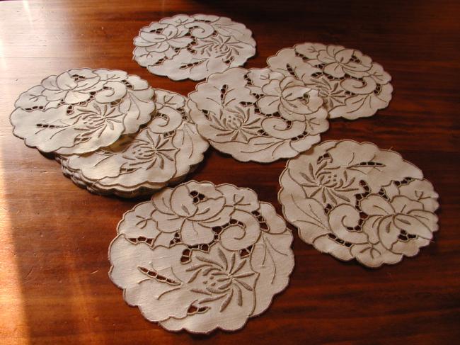 Gorgeous Madeira set of 12 table mats with peony flowers