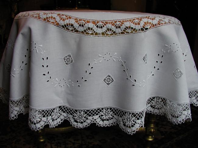 Beautiful large oval tablecloth with Reticella, Colbert embroidery & Cluny lace