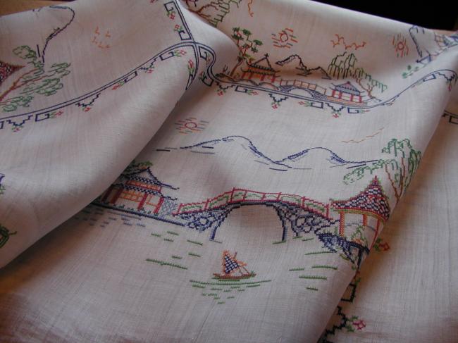 Wonderful Pinã  tea tablecloth & 6 napkins with indo-chineese embroidery