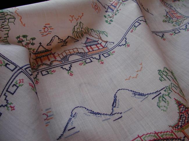 Wonderful Pinã  tea tablecloth & 6 napkins with indo-chineese embroidery