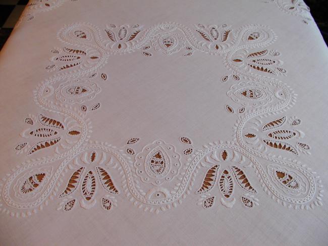 Absolutely stunning Hedebo lace tablecloth