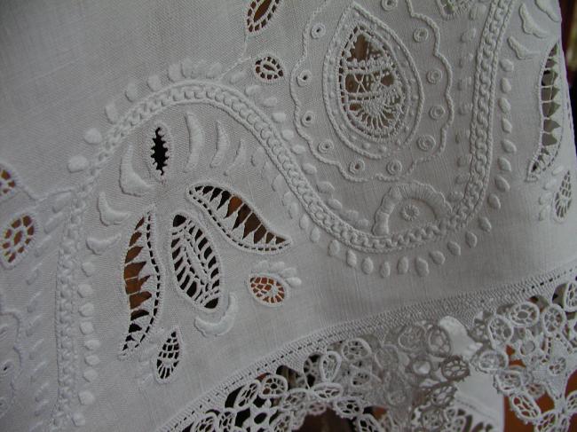 Absolutely stunning Hedebo lace tablecloth