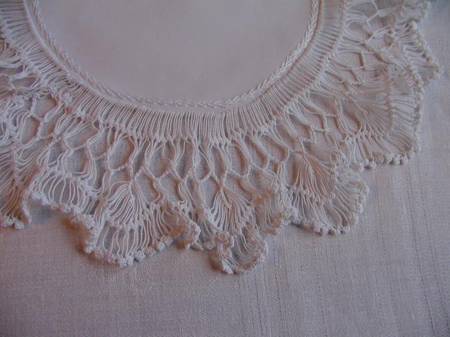 So sweet edwardian hairpin lace doily