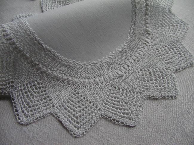 So cute star shape doily with knitted lace 1920