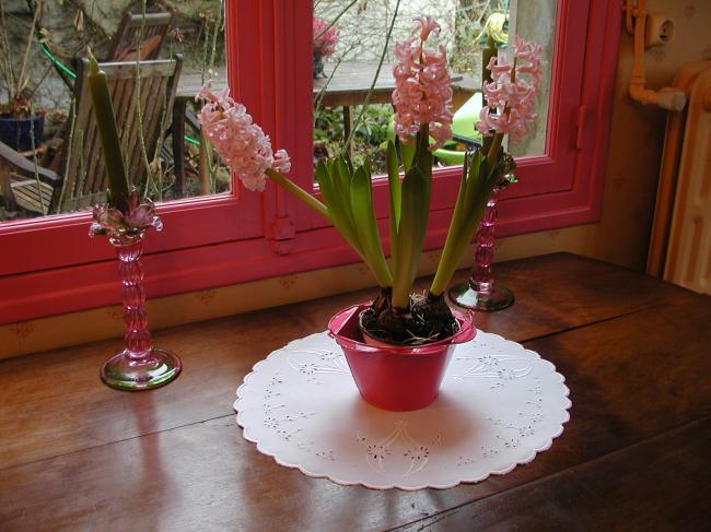 So cute round table centre with open and white embroidery of flowers