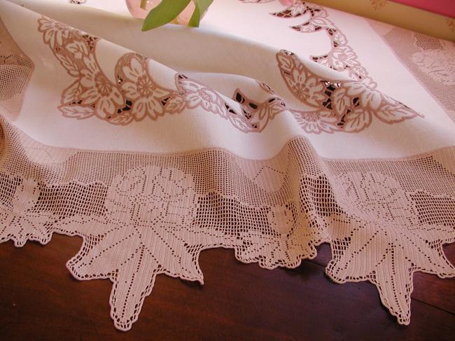 Spectacular designer Mary Card crochet lace tablecloth