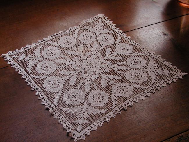 Lovely squared doily in very fine filet lace