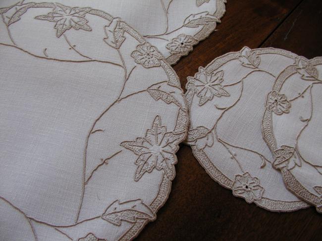 Wonderful set of 17 embroidered Madeira mat 1930