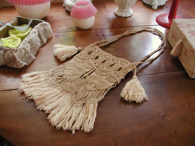 Superb antique bag in hand-made Macramé lace 1900