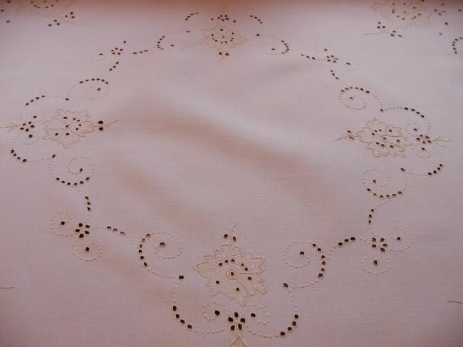 So charming little tablecloth with embroidered flowers