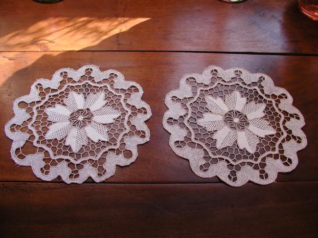 Gorgeous pair of Bolognia lace doilies