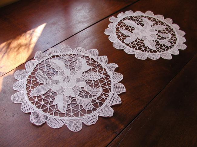 Lovely pair of  round Bologna lace doily