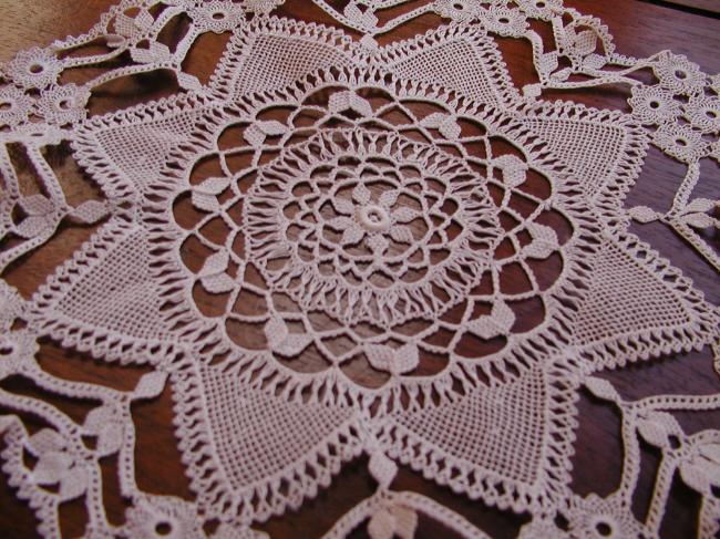 Such a beautiful fine needle lace doily