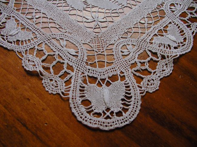 Gorgeous pair of trolley mats made in Cluny lace, with butterflies