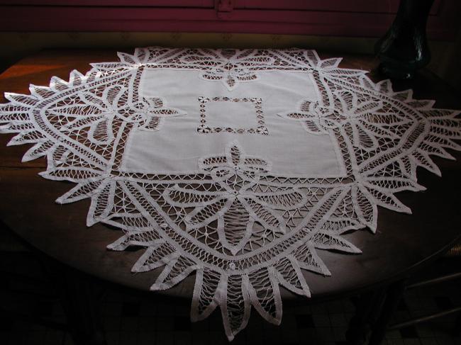 Gorgeous Battenberg tape lace and drawn thread works tablecloth