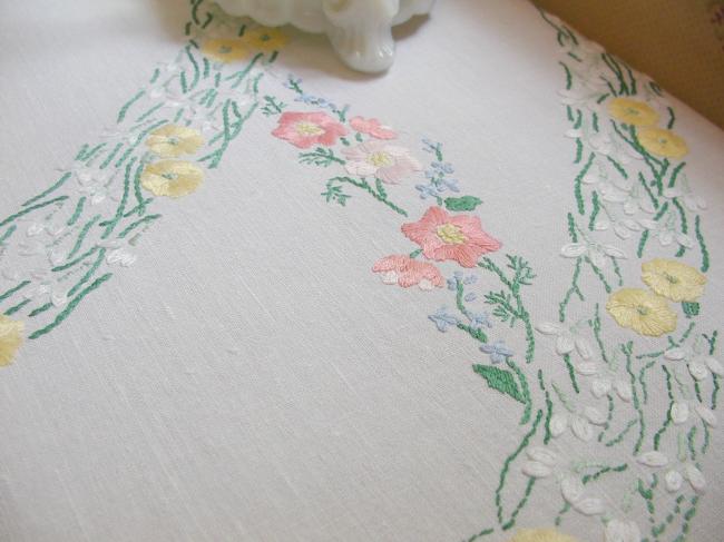 Gorgeous tablecloth with hand-embroidered wild primerose and snowdrops