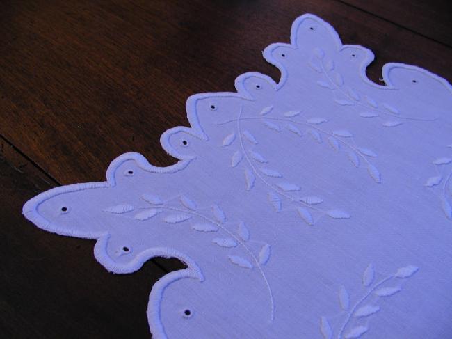 So lovely rectangular doily with raised white works