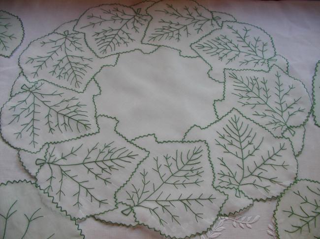 Magnificient  luncheon set of 17pieces of  organdi embroidered vine leaves