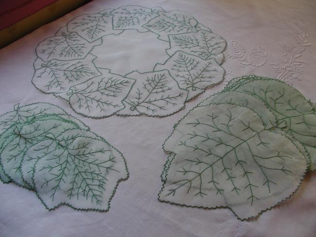 Magnificient  luncheon set of 17pieces of  organdi embroidered vine leaves