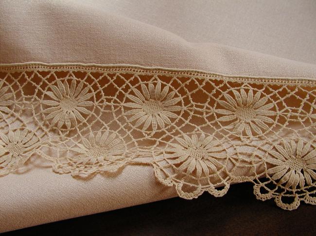 Really pretty tablecloth with large Cluny lace