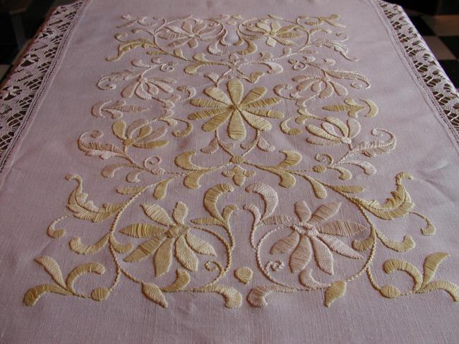 Wonderful and rich embroidered tablecloth with large insert of Cluny lace 1900